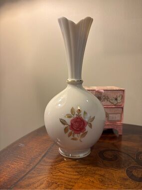 Lenox Rhodora Porcelain Bud Vase